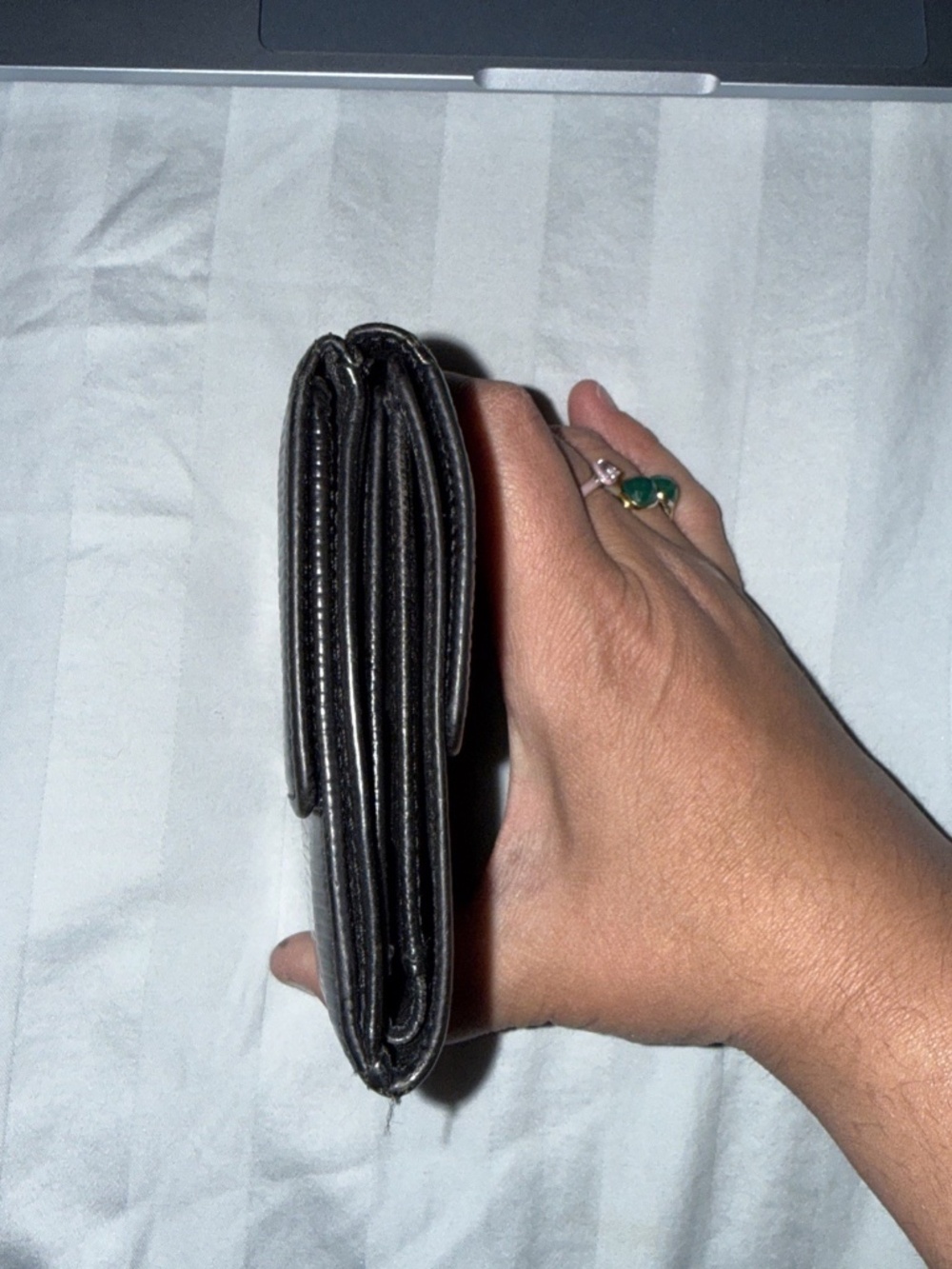 Louis Vuitton Epi Leather Black Bifold Wallet Small Snap Closure - Picture 4 of 7